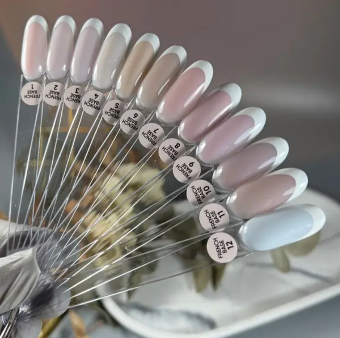 SAGA Professional French Base №4 – 9 ml
Milky Eleganz für deine Nägel
