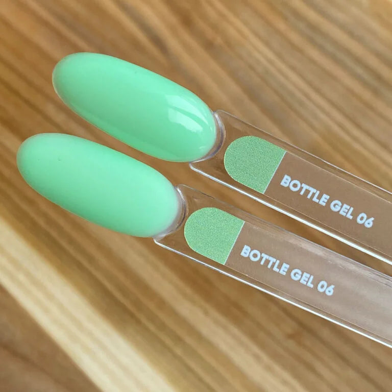 NAILSOFTHEDAY Bottle gel 06, 10 ml