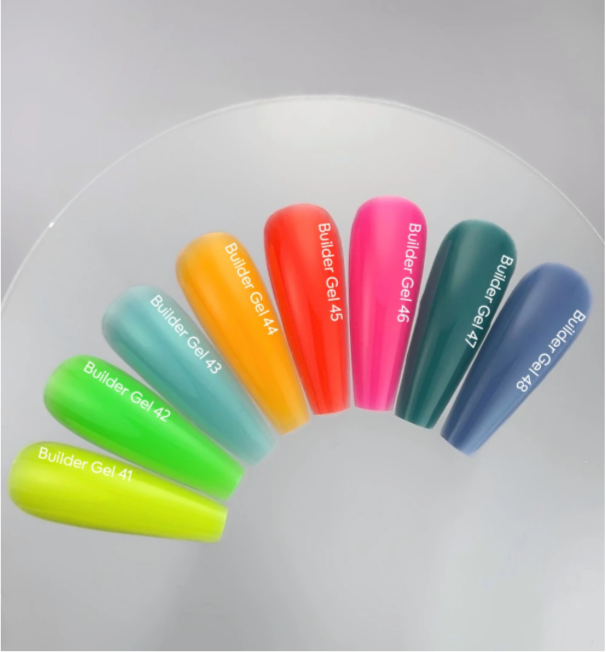 NAILSOFTHEDAY Builder Gel 47 – Türkis, 15 ml
Kräftiger Farbton, verlässliche Stabilität.
Builder Gel in leuchtendem Türkis für kreative, haltbare Modellagen.