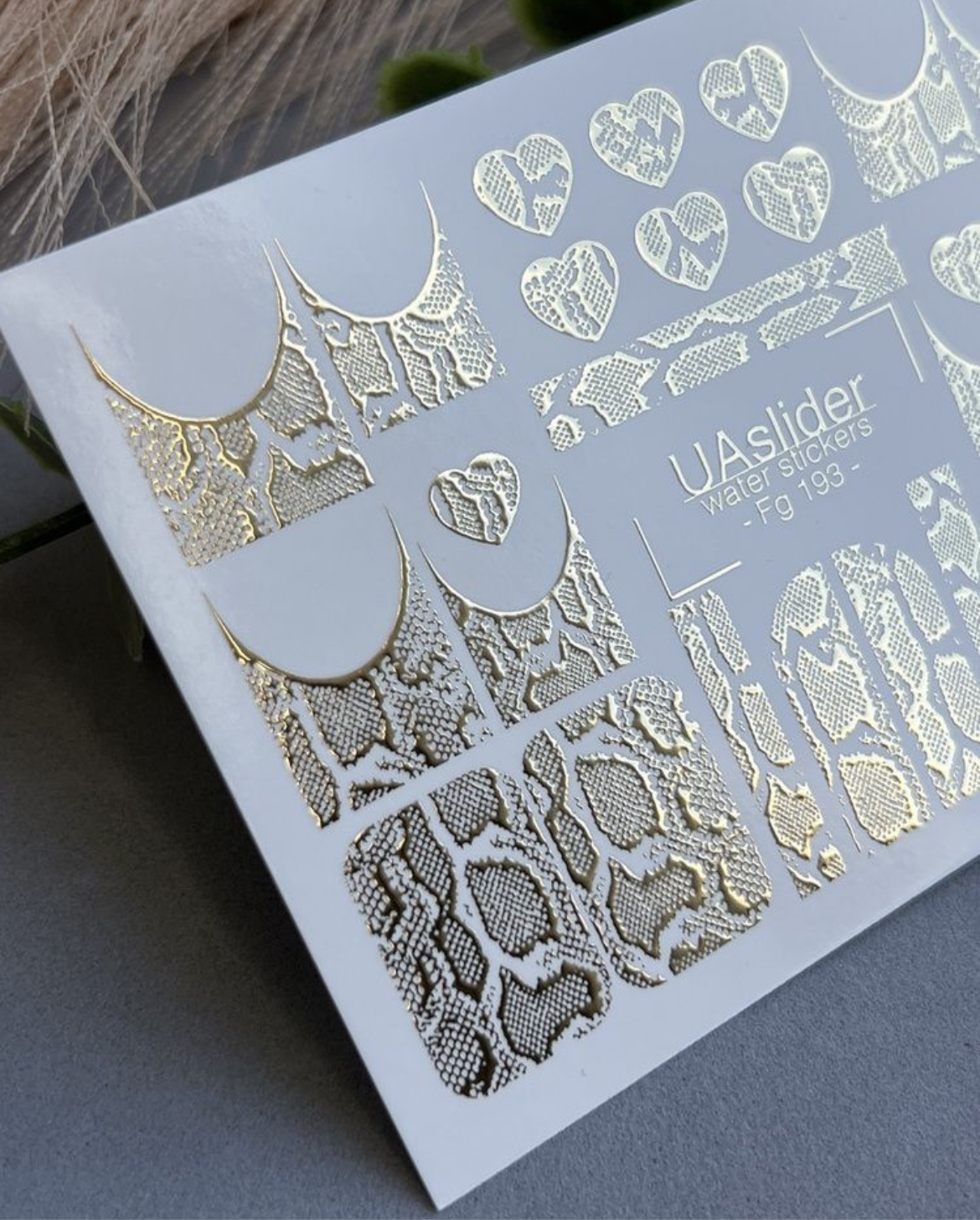 Slider-Design Fg 193 | Wasser-Decals für Nägel | Animal-Print mit Goldfolie & French-Herzen