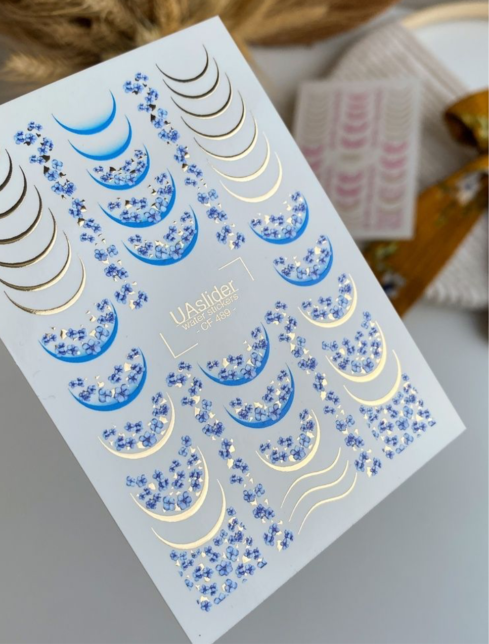 Color and Foil 489 – Blaue Blüten & Goldmonde