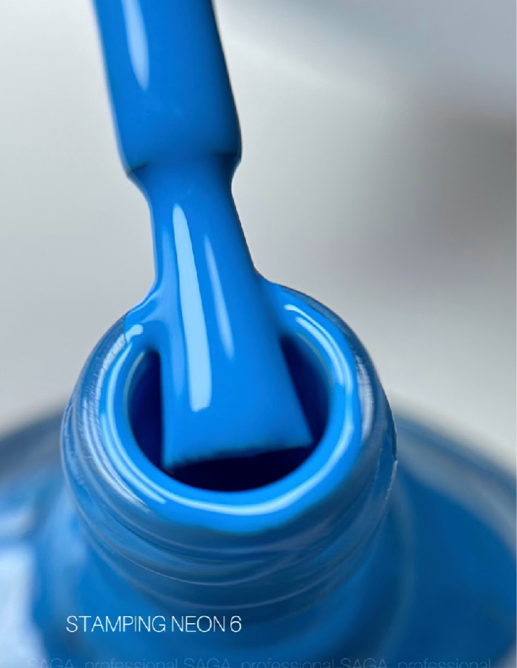 SAGA PROFESSIONAL Stempellack NEON Nr. 6 – Blau, 8 ml
Cool. Präzise. Ausdrucksstark. Neon-Blau für starke Statements