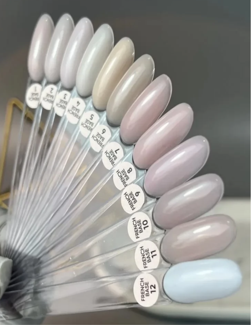 SAGA Professional French Base №1 – 9 ml
Elegante Nude-Basis mit einem Hauch von Rosé-Grau