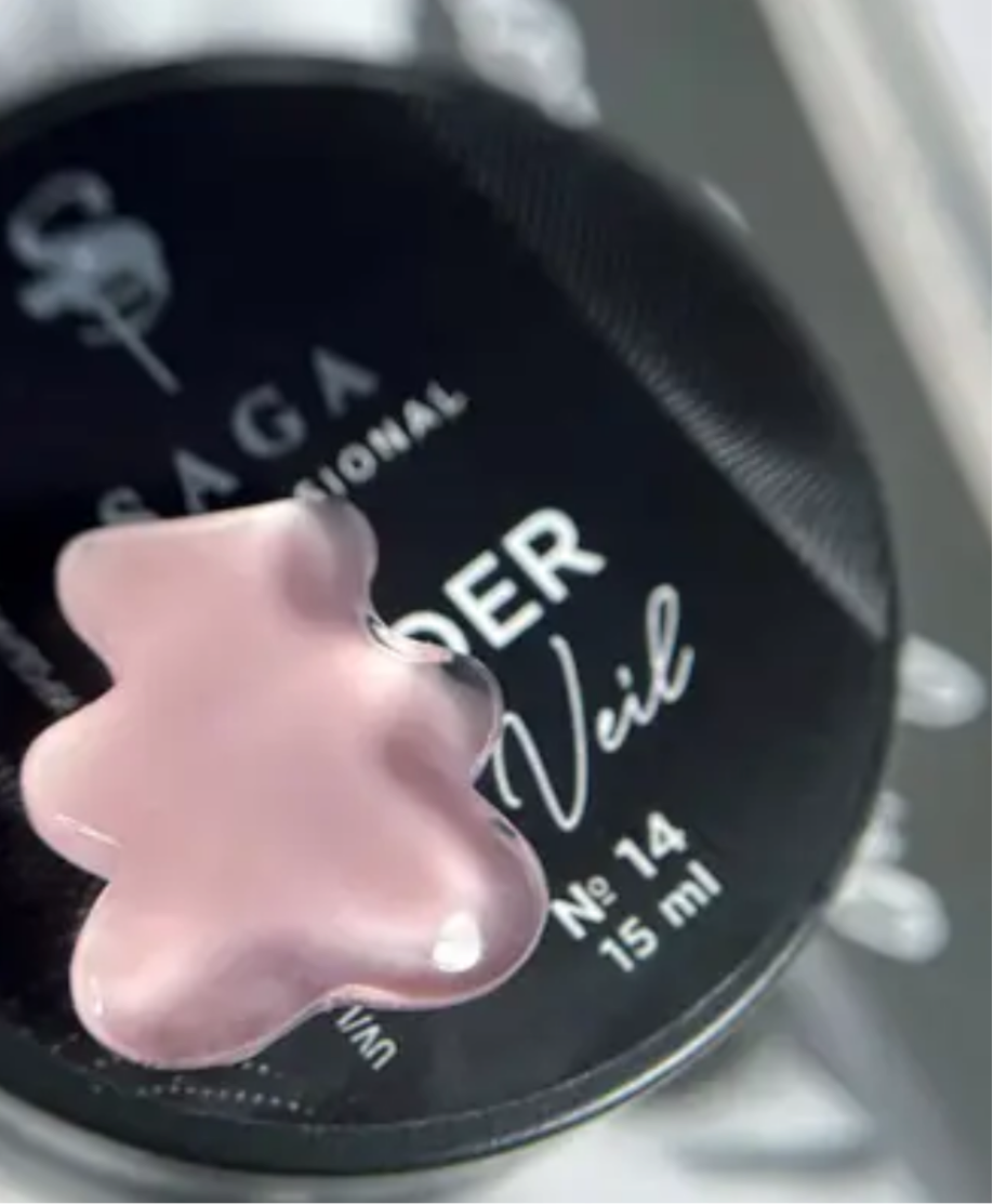 Saga Builder Veil Gel №14 – 15 ml
Gedämpfter Rosaton mit Tiefe – für stilvolle, moderne Modellagen