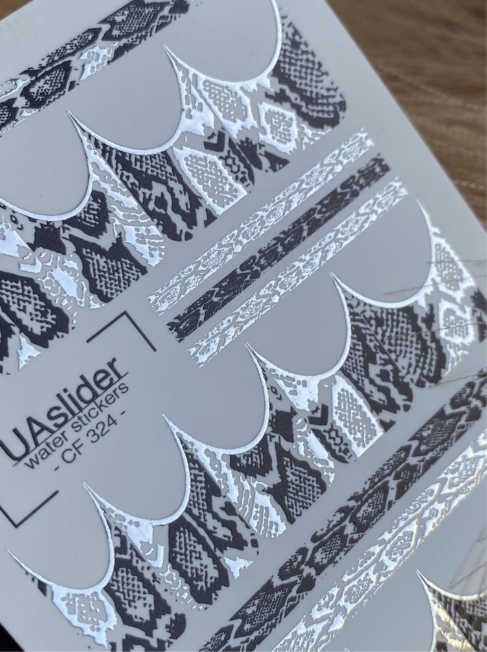 UAslider Wassersticker CF 324 – Snake Design Silber