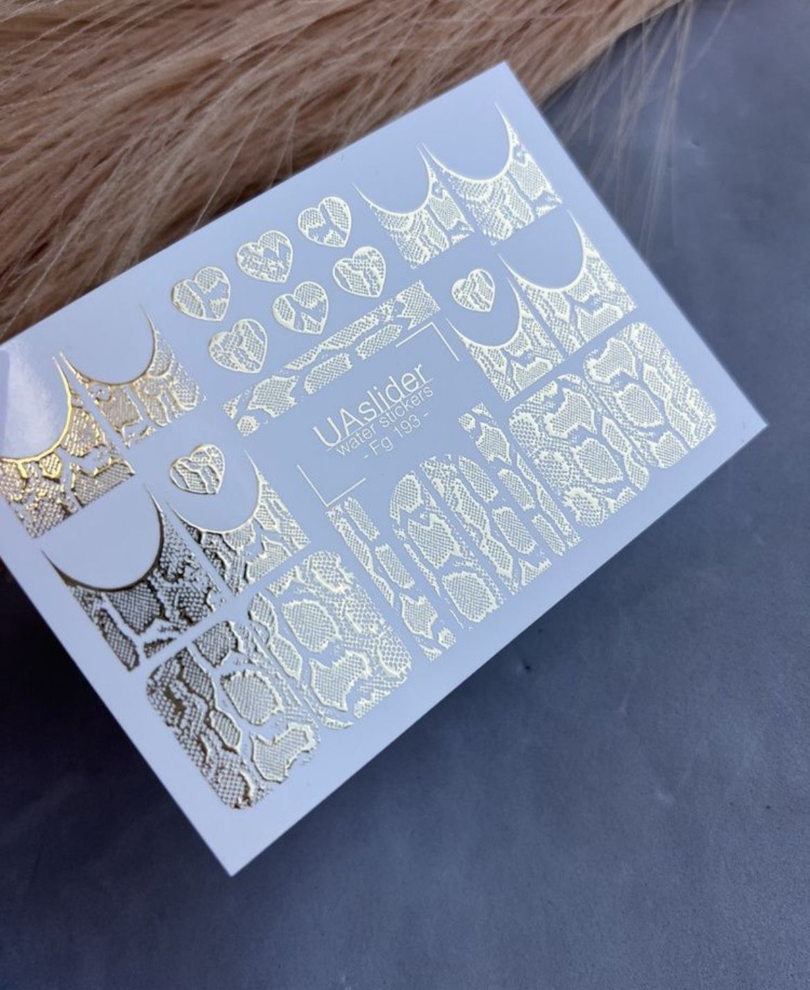 Slider-Design Fg 193 | Wasser-Decals für Nägel | Animal-Print mit Goldfolie & French-Herzen