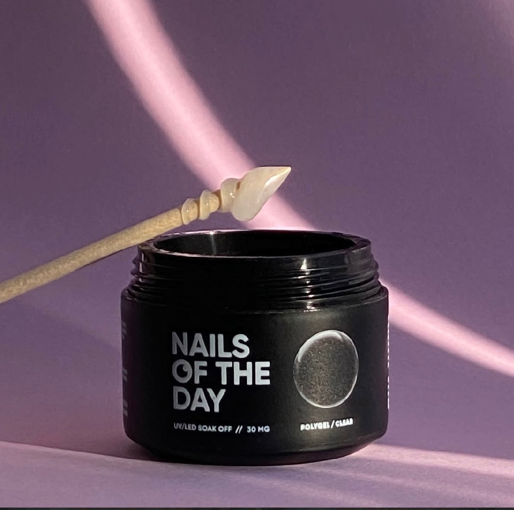 NAILSOFTHEDAY POLYGEL CLEAR – Die perfekte Kombination aus Acryl und Gel