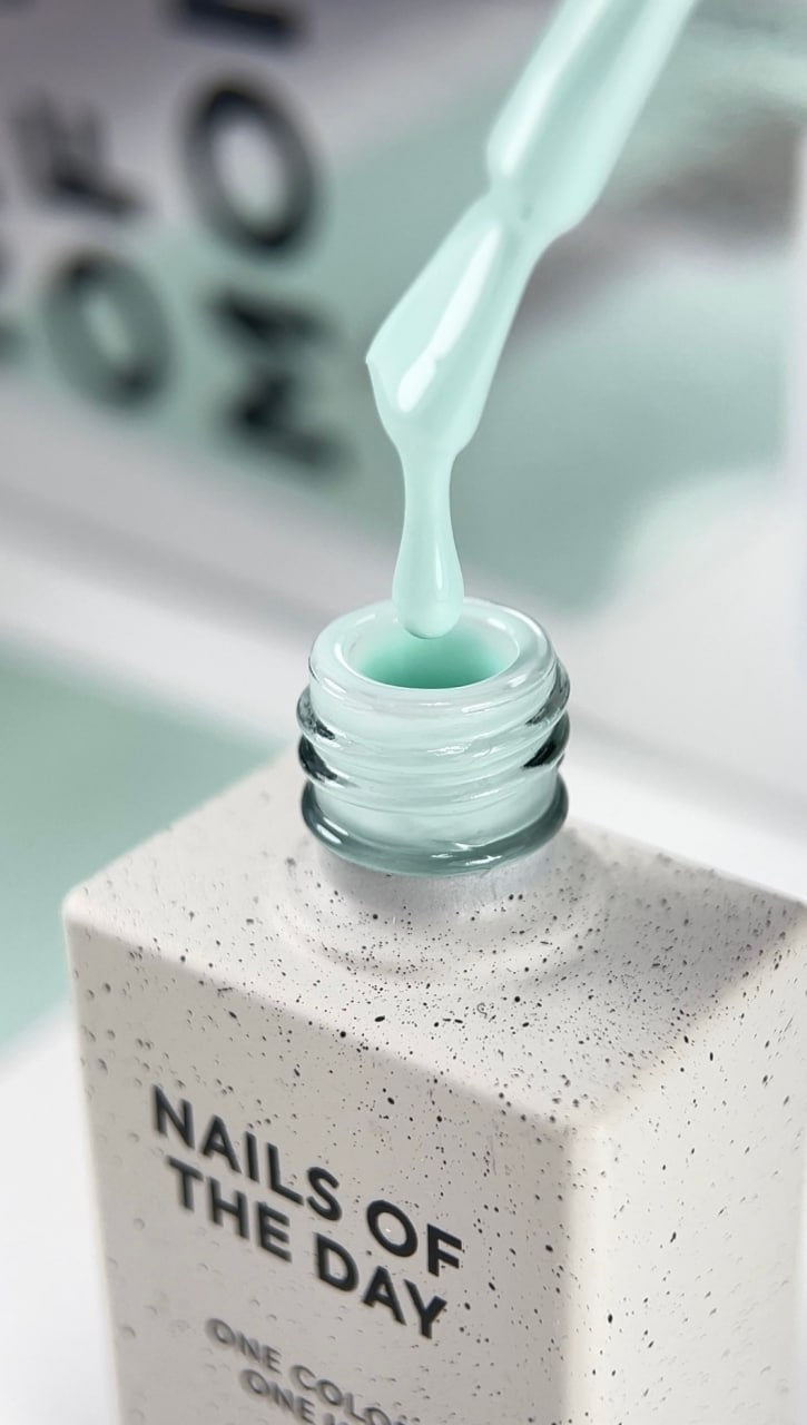 💚 Effortless – Color of the Month Mai 2025 💚
NAILSOFTHEDAY Effortless – 10 ml