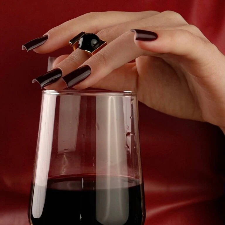 NAILSOFTHEDAY Color of the Month November Une petite française, 10 ml