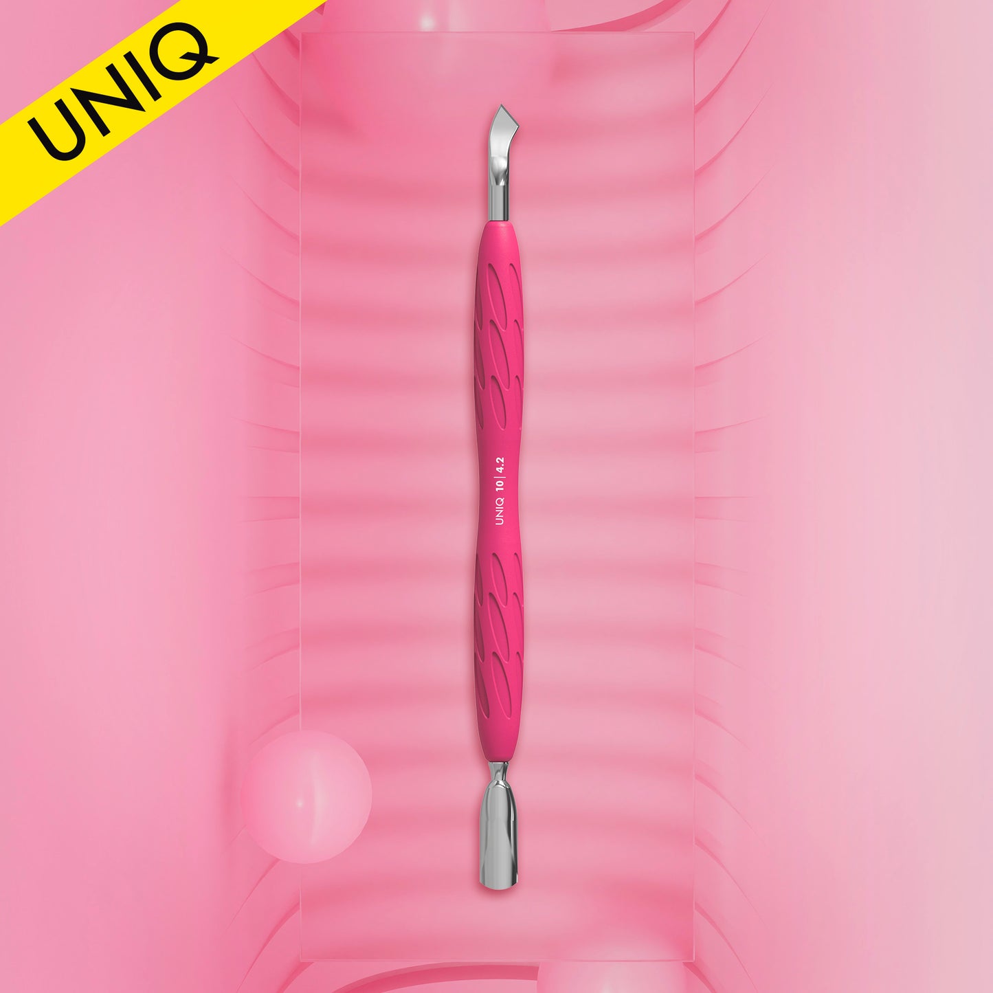 Nagelhautschieber mit Silikongriff "Gummy" UNIQ 10 TYP 4.2 (schmaler runder Schieber + gebogene Klinge)