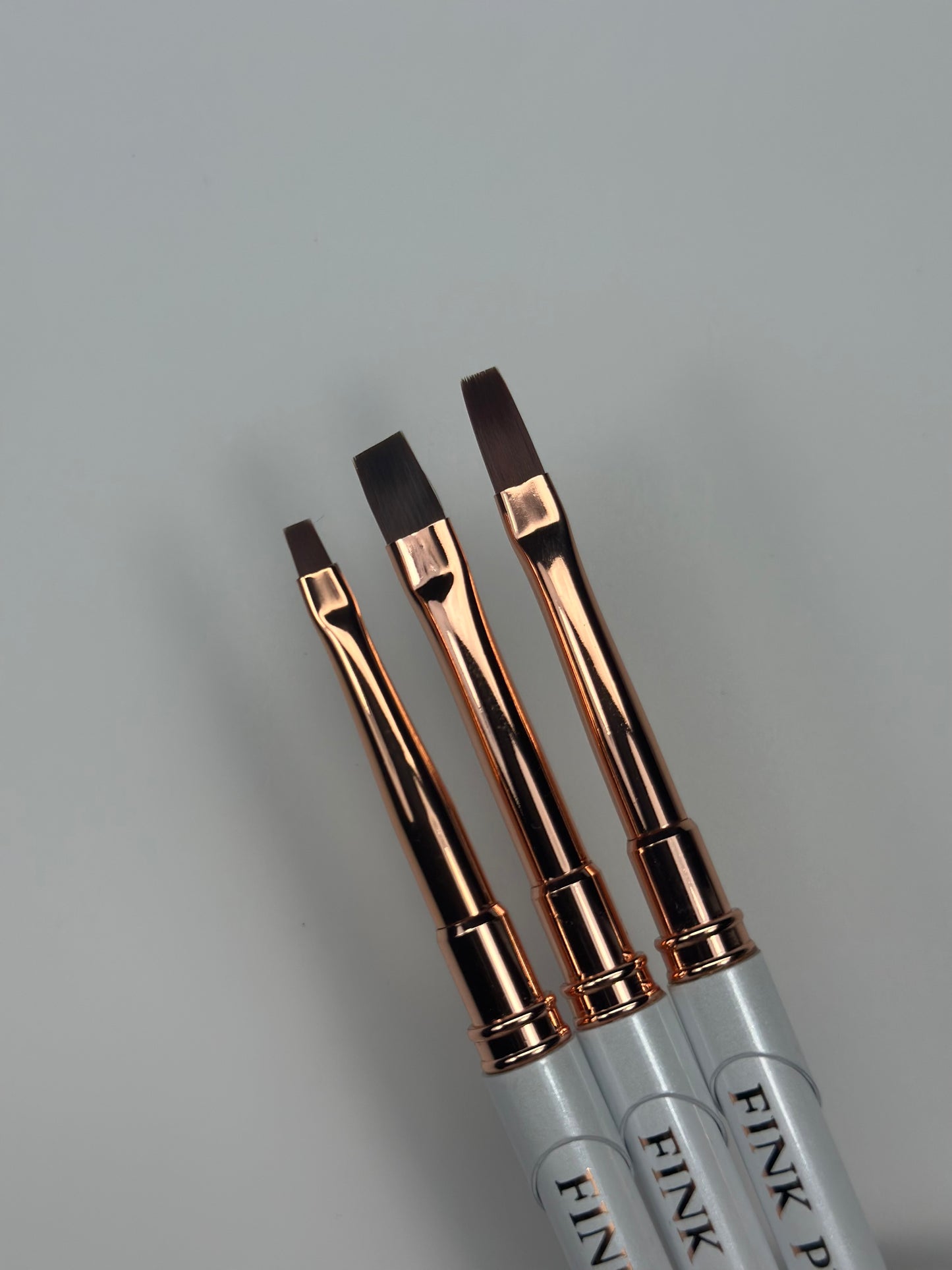 FINK PRO | Pinsel Flat Mini

Precision Flat Brush

Kompakte Kontrolle. Klare Kanten. Ein perfektes Detail.