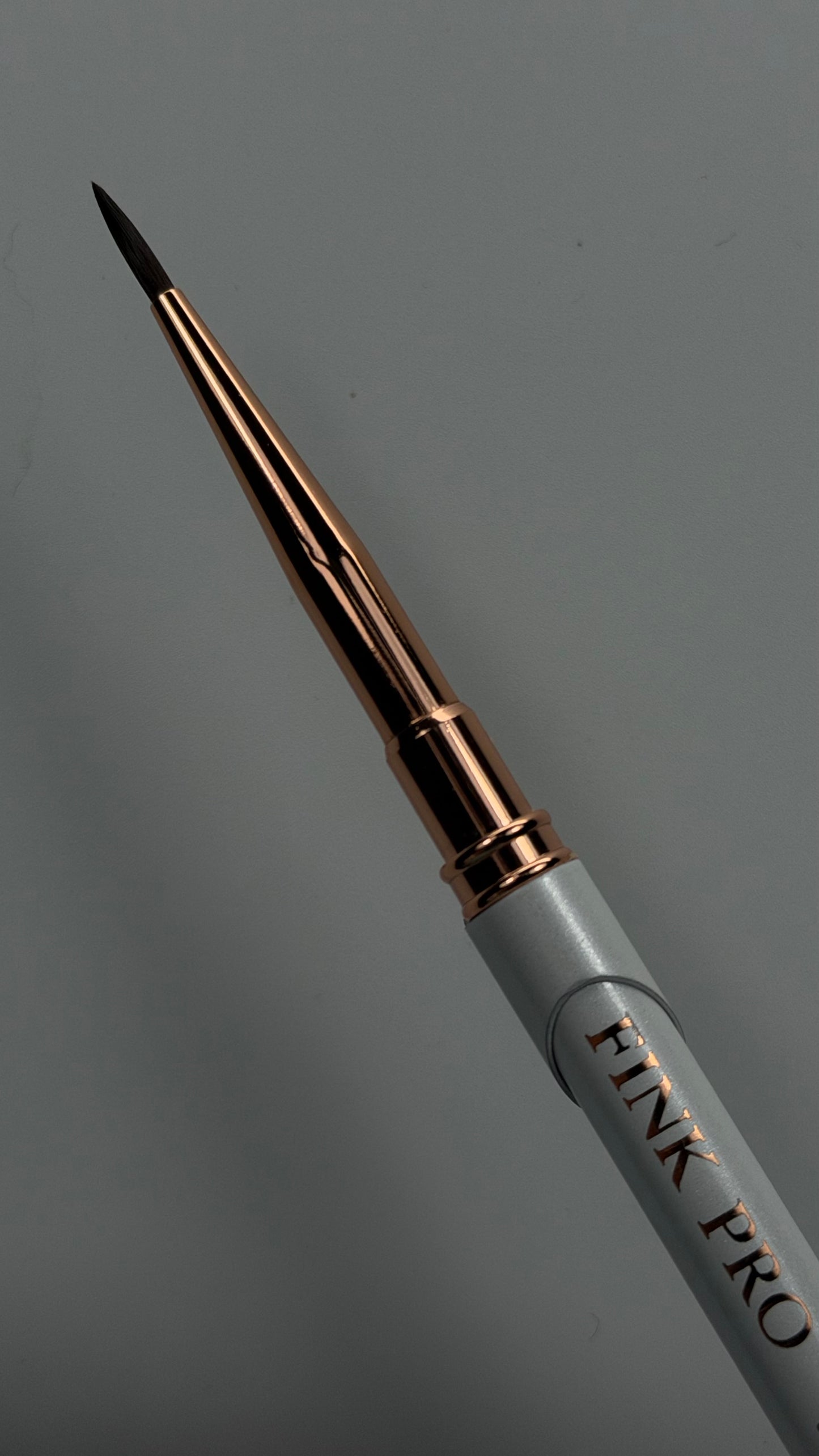 FINK PRO | Pinsel Painting

Precision Painting Brush

Sanfte Kontrolle. Tiefe Ausdruckskraft. Ein makelloses Finish.