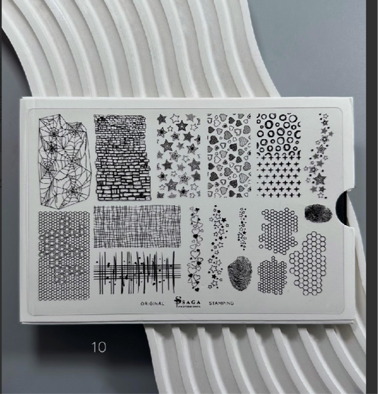 SAGA PROFESSIONAL Stamping-Schablone 10

Schnell. Kreativ. Makellos.
Dein Schlüssel zu professionellem Nailart – auch ohne Vorkenntnisse!