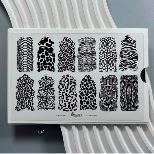 SAGA PROFESSIONAL Stamping-Schablone 04

Schnell. Kreativ. Makellos.
Dein Schlüssel zu professionellem Nailart – auch ohne Vorkenntnisse!