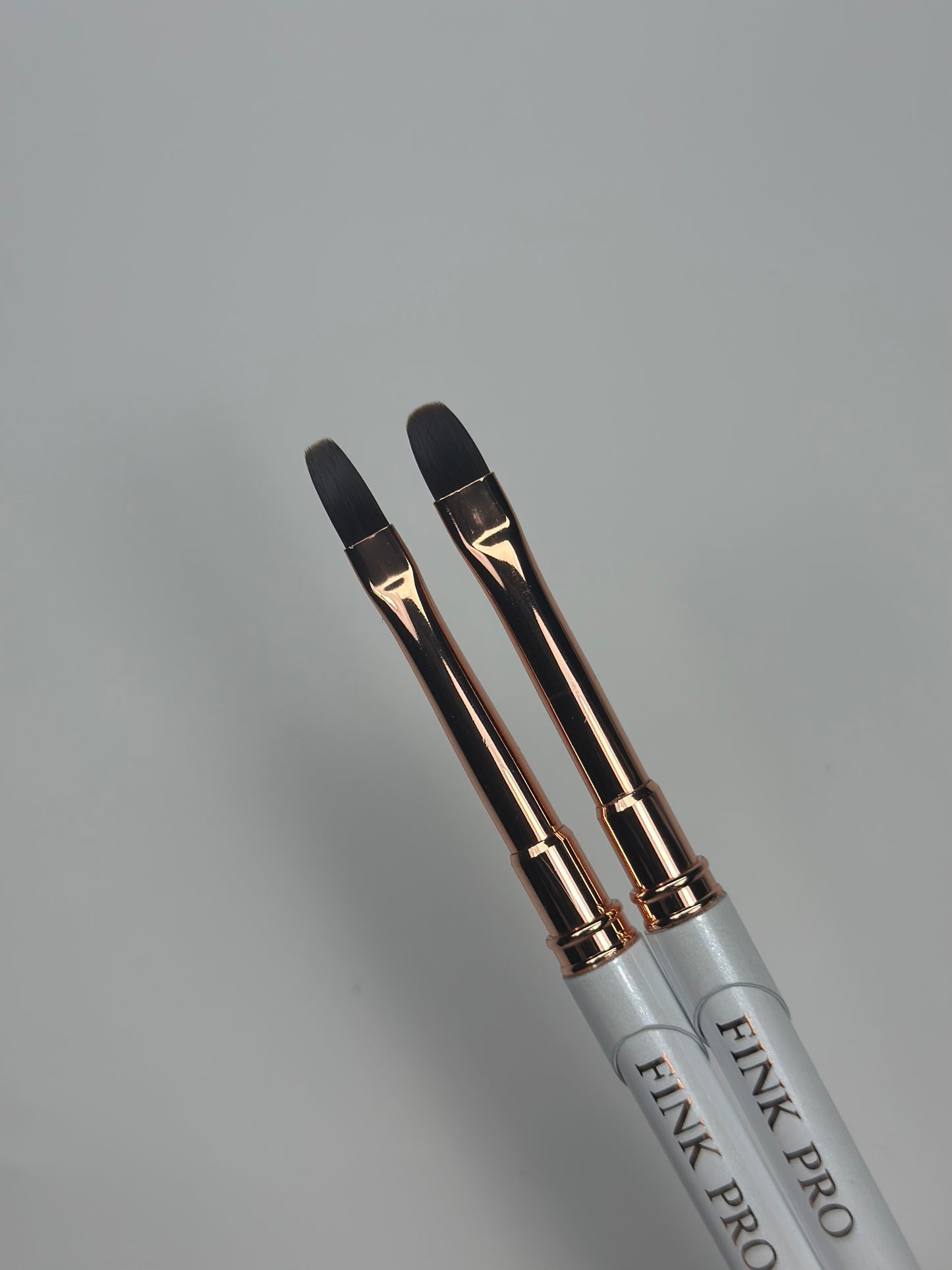 FINK PRO | Pinsel Oval Nr. 4

Precision Oval Brush

Sanfte Kontrolle. Perfekte Form. Ein makelloses Ergebnis.