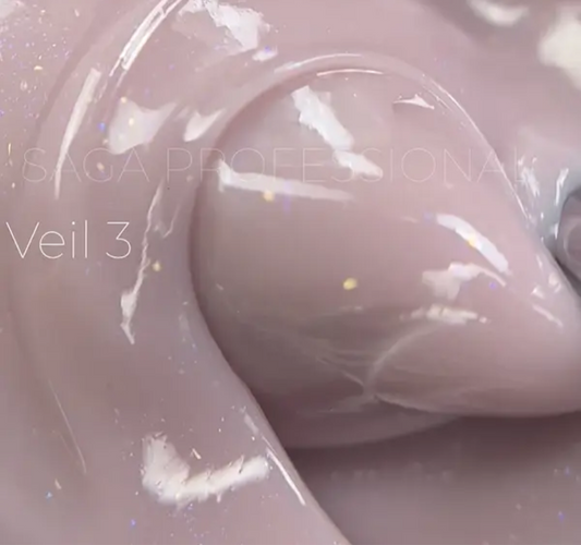 SAGA Professional Builder Gel Veil №03 – 15 ml
Fein schimmernder Aufbaugel für elegante Looks