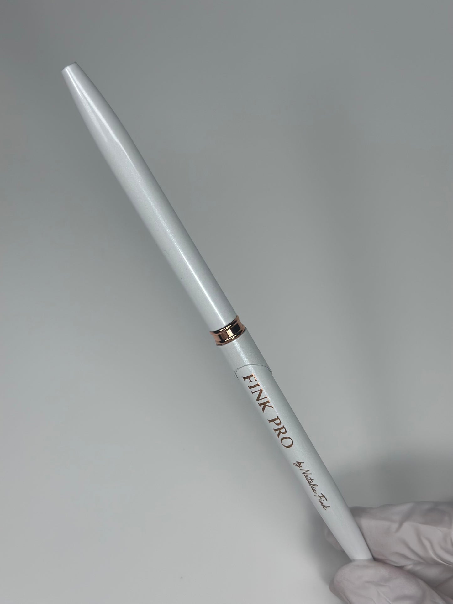 FINK PRO | Pinsel Oval Nr. 4

Precision Oval Brush

Sanfte Kontrolle. Perfekte Form. Ein makelloses Ergebnis.