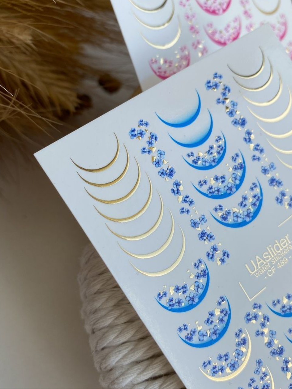 Color and Foil 489 – Blaue Blüten & Goldmonde