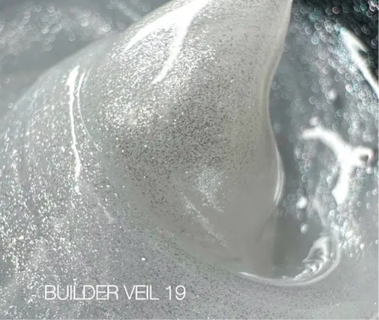 Saga Builder Veil Gel №19 – 15 ml
Milchig-Weiß mit feinem Schimmer – stilvoll, clean, edel