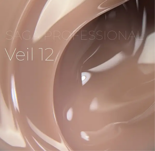 Saga Builder Veil Gel №12 – 15 ml
Karamellbeiger Aufbaugel für warme, natürliche Looks