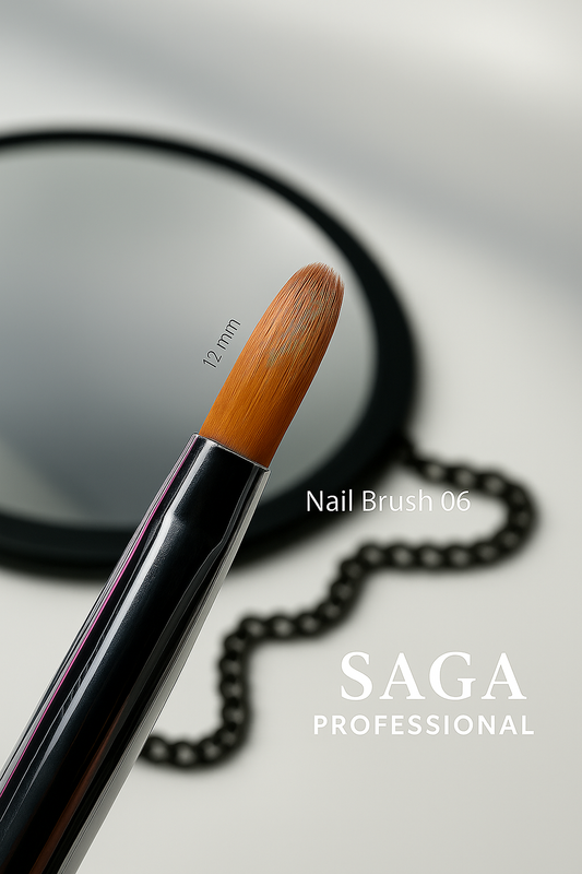 SAGA Professional Gelpinsel Oval 12 mm Nr. 06

Für großflächiges, sauberes Arbeiten mit Gel – schnell, gleichmäßig, präzise