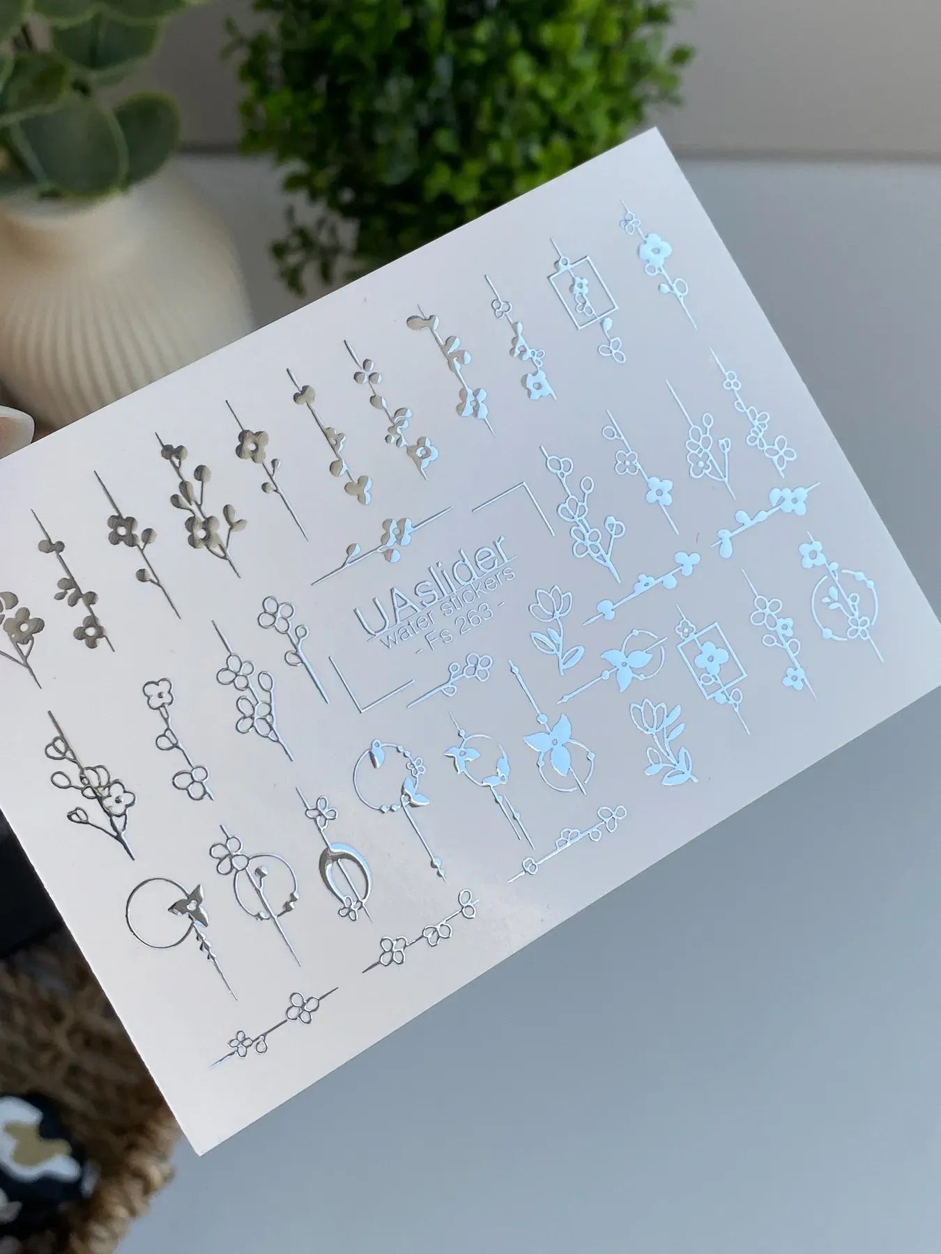 Slider-Design FS 263 | Wasser-Decals mit Silberfolie | Line Art Blumen & Rahmen