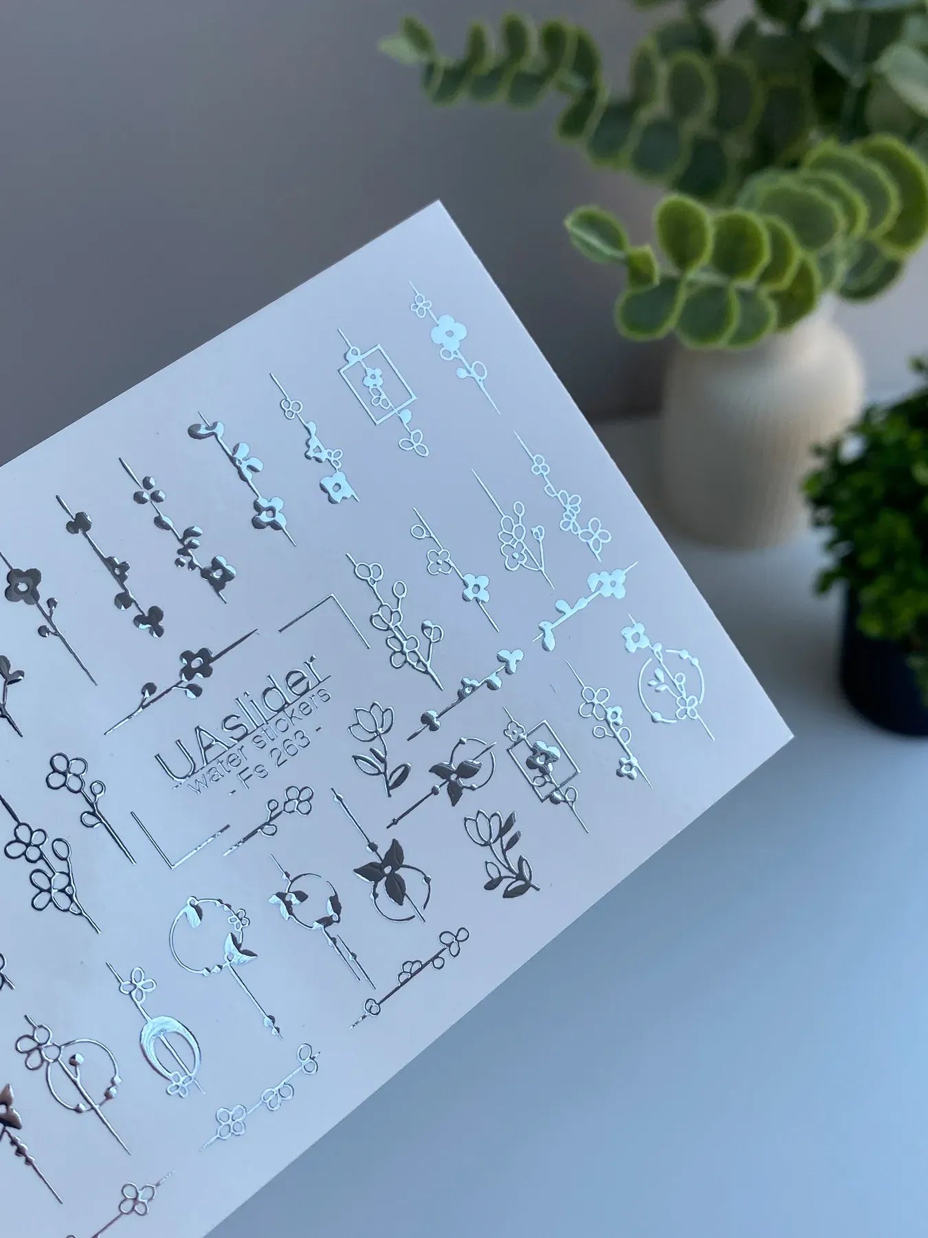 Slider-Design FS 263 | Wasser-Decals mit Silberfolie | Line Art Blumen & Rahmen