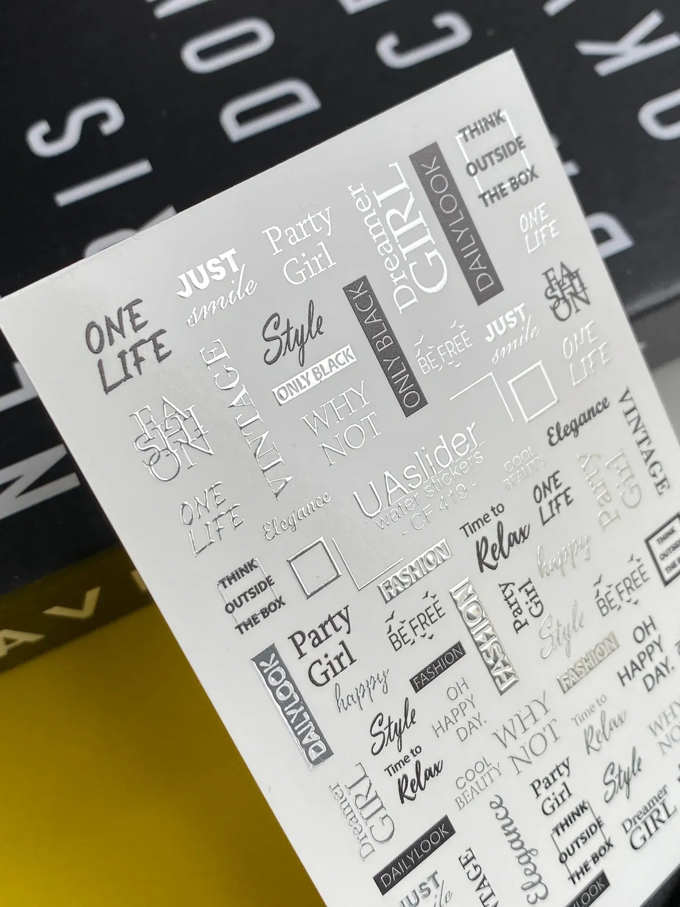 Slider-Design CF 419 | Wasser-Decals mit Foil-Effekt | Fashion Typography & Quotes