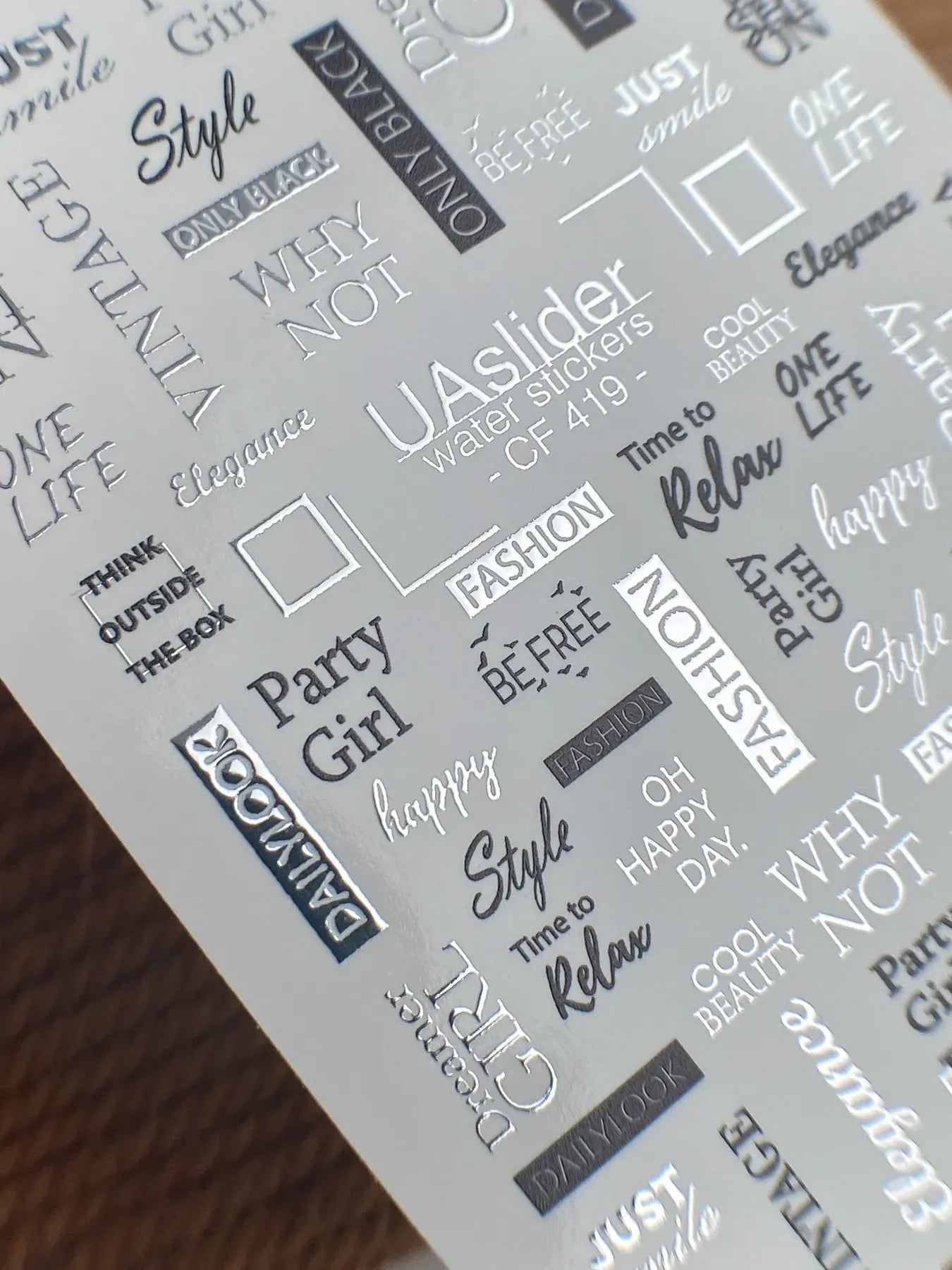 Slider-Design CF 419 | Wasser-Decals mit Foil-Effekt | Fashion Typography & Quotes