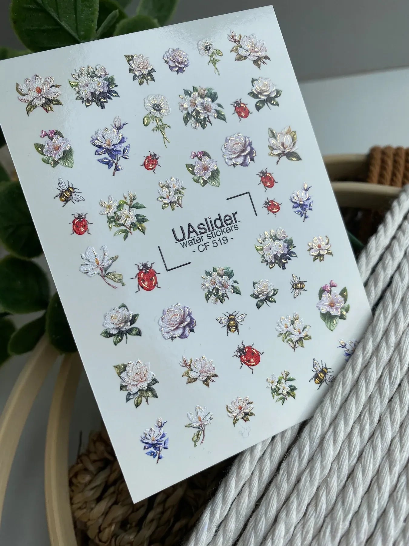 Slider-Design CF 519 | Wasser-Decals mit Foil-Akzenten | Weiße Blüten & Insekten